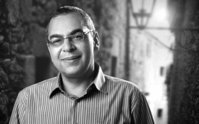 جدل يسود الوسط الثقافي حول كتابات الراحل الدكتور أحمد خالد توفيق